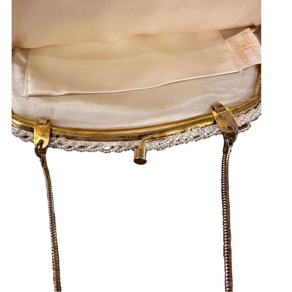 Vintage white purse, small beaded hand made, 80s vintage, wedding - Picture 15 of 16